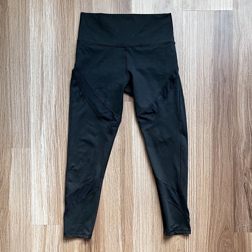 Aerie MOVE High Rise Mesh Panel 7/8 Leggings in Black in M